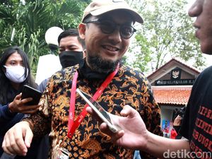 Novel Baswedan Jadi Saksi, DPR Mangkir Sidang Gugatan UU KPK di MK Novel Baswedan Jadi Saksi, DPR Mangkir Sidang Gugatan UU KPK di MK