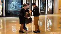 Foto: Penerapan Kantong Belanja Ramah Lingkungan di Pusat Perbelanjaan
