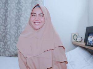 Kisah Hijrah Ratu Rizky Nabila, Istri Cantik Bintang Persija yang Kini Syari