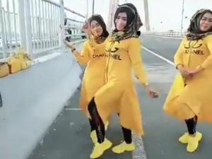 Video Tiga Emak-emak TikTok-an di Jembatan Suramadu