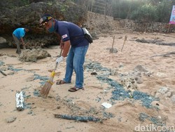 Ratusan Wisatawan Tersengat Ubur-ubur di Pantai Gunungkidul