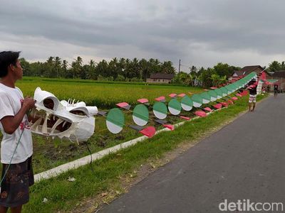 Wow! Ada Layang-layang Raksasa Sepanjang 50 Meter di Magelang