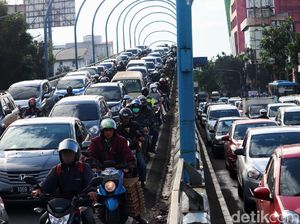Jurus Pemprov Tangkal Macet Jakarta yang Bikin Rugi Rp 65 Triliun
