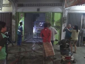 Kebakaran Apotek di Jalan Veteran Makassar, Api Berhasil Dipadamkan