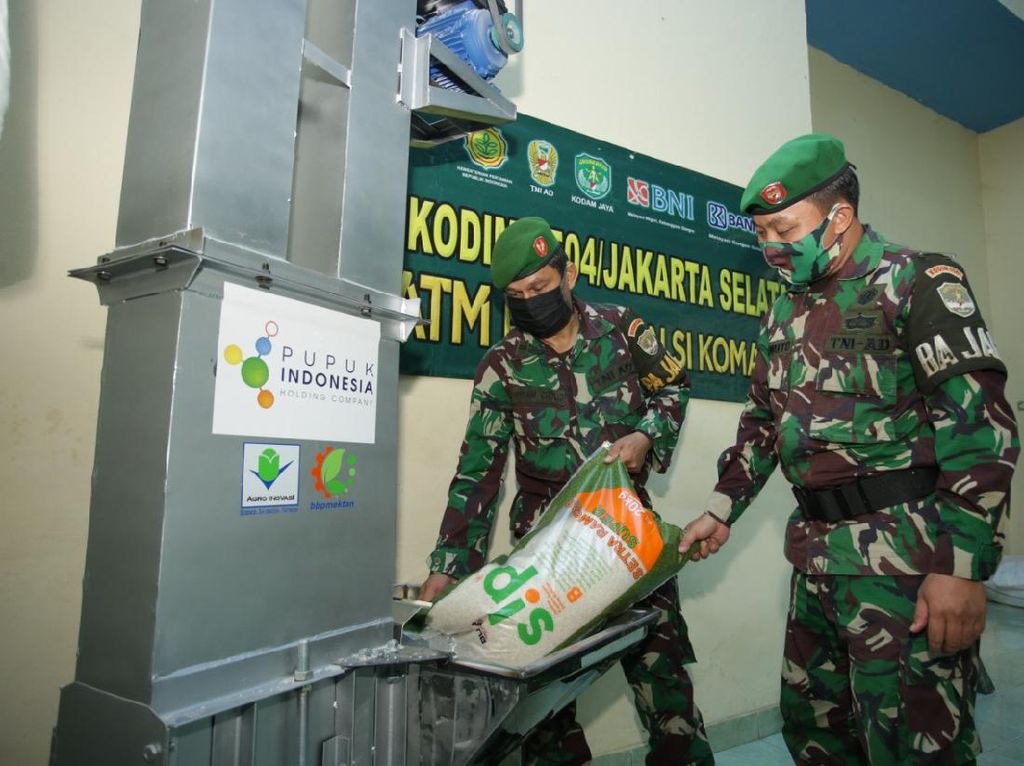 Pupuk Indonesia Pasok 483 Ton Beras ke ATM Pertanian Sikomandan Pupuk Indonesia Pasok 483 Ton Beras ke ATM Pertanian Sikomandan