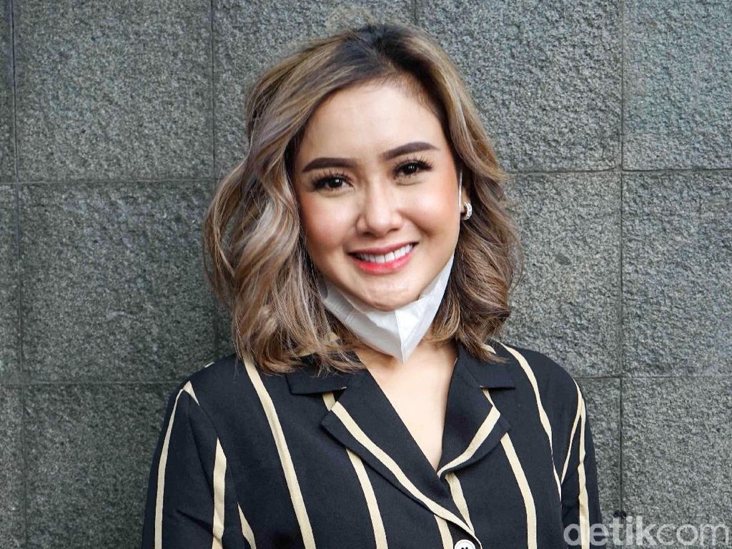 Cita Citata Berantem dengan Iis Dahlia Terkait Chacha Sherly, Begini Faktanya Cita Citata Berantem dengan Iis Dahlia Terkait Chacha Sherly, Begini Faktanya