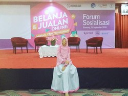 Kisah Pilu Dini yang Wajahnya Terbakar, Ditolak Masuk Sekolah dan Dibully