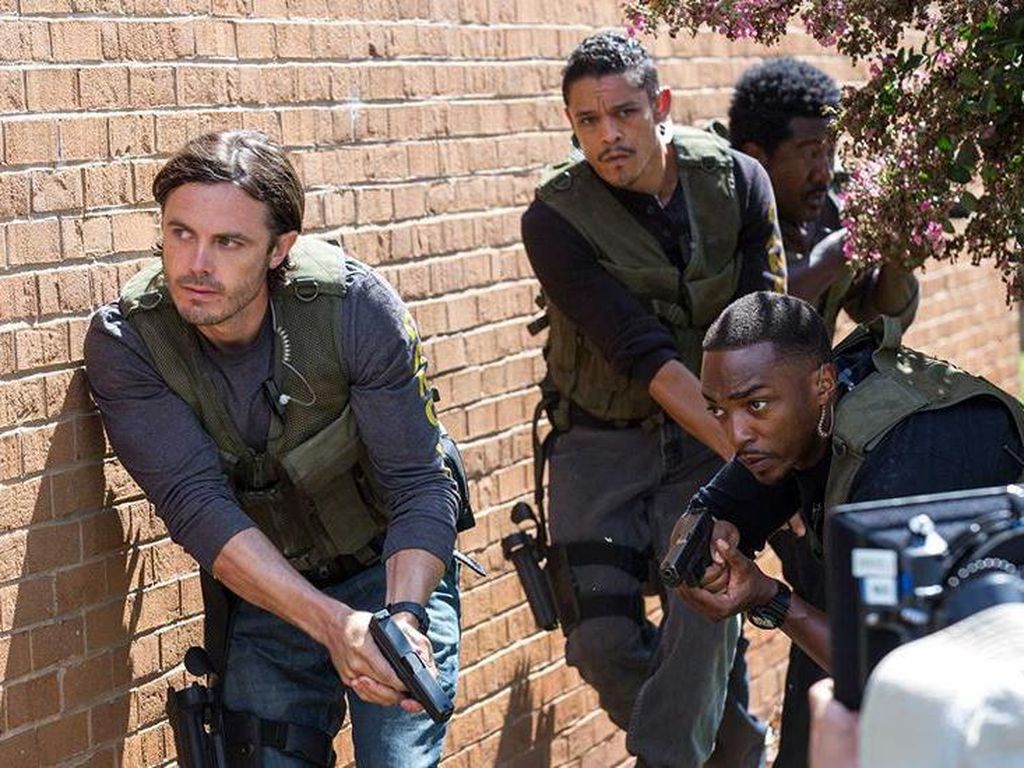 Sinopsis Triple 9, Hadir Kembali di Bioskop Trans TV Hari Ini Sinopsis Triple 9, Hadir Kembali di Bioskop Trans TV Hari Ini