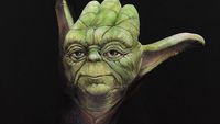 Keren! Lukisan Monster di Tangan Bikin Terpukau