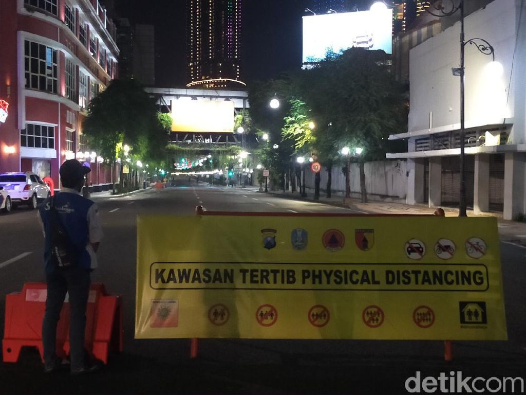 Tetap Ada Penutupan Jalan Darmo dan Tunjungan Saat PPKM Mikro Surabaya Tetap Ada Penutupan Jalan Darmo dan Tunjungan Saat PPKM Mikro Surabaya
