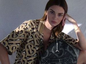 Kendall Jenner Dikritik, Bikin Pesta Halloween Meriah saat Pandemi Corona