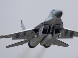 Ribut dengan China, India Belanja Persenjataan Tempur Rusia Rp 73 T