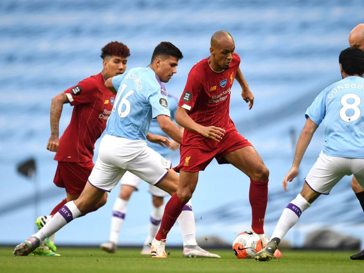 Link live streaming Man City vs Liverpool saksikan di sini. (Foto: Peter Powell/Pool via Getty Images)