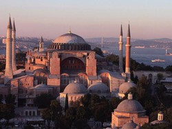 Pengadilan Turki Mulai Bahas Desakan Hagia Sophia Jadi Masjid