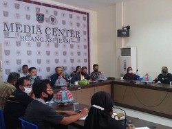 Anaknya Terganjal Aturan Zonasi PPDB, Puluhan Ortu di Polman Ngadu ke DPRD