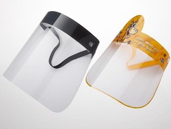 Qatar Airways Bekali Penumpang dengan Face Shield