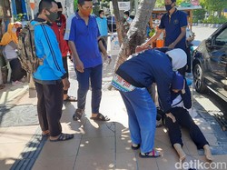 Antrean Rapid Test di Lab Surabaya Membeludak, Calon Peserta UTBK Pingsan
