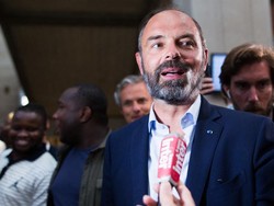 Reshuffle di Indonesia Masih Wacana, di Prancis Sudah Berlangsung