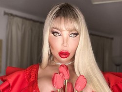 Pria Kontroversial Ini Dulu Tergila-gila Oplas, Kini Jadi Transgender