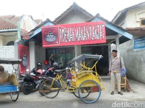 Bantu Warga Saat Pandemi Corona, Rumah Makan Ini Beri Makanan Gratis