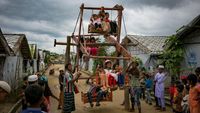 Keseruan Anak-anak Rohingya di Tengah Keterbatasan