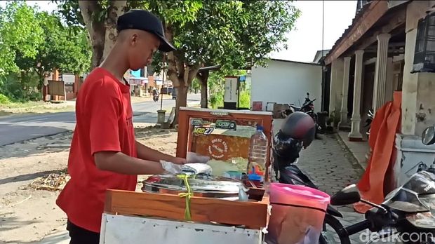 siswa sma jual bakso