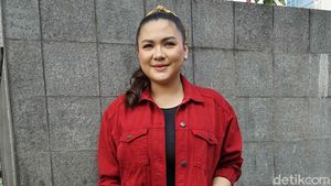 Vicky Shu, Mau Maju Jadi Bupati Cilacap Lagi?