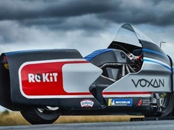 Max Biaggi Bakal Ngebut Lebih dari 321 km/jam Pakai Motor Listrik