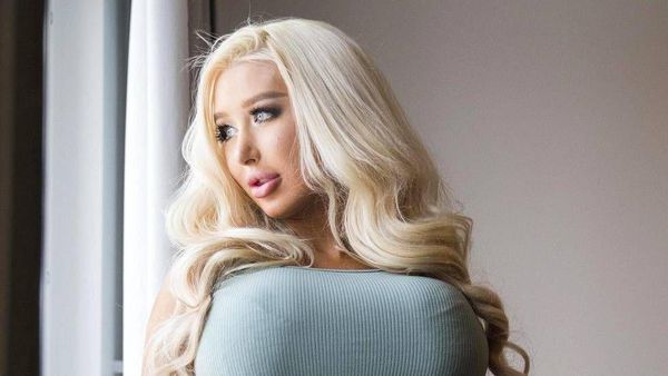 Foto: 7 Wanita yang Terobsesi Ingin Mirip Robot Seks