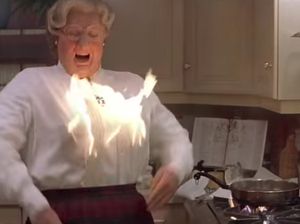 5 Adegan Makanan dalam Film yang Mengundang Tawa, Intip Yuk!