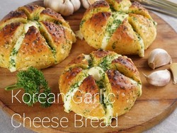 Tips Bikin Korean Garlic Cheese Bread yang Viral dari Yongki Gunawan