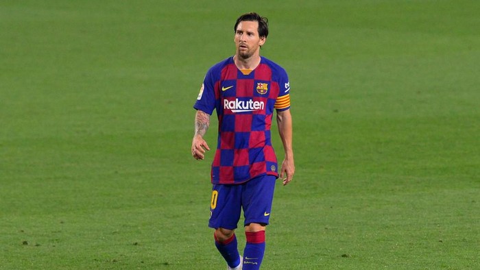 Barcelonas Argentinian forward Lionel Messi walks on the pitch during the Spanish league football match between FC Barcelona and Athletic Club Bilbao at the Camp Nou stadium in Barcelona on June 23, 2020. (Photo by Pau BARRENA / AFP)