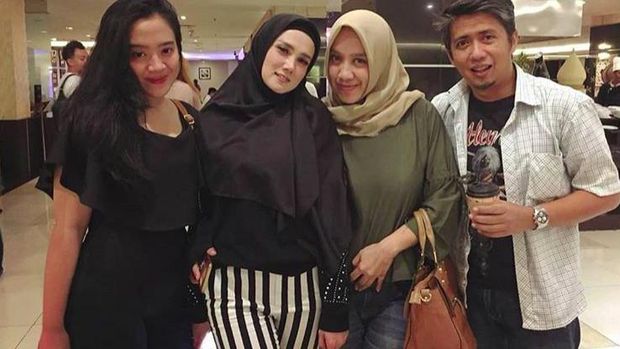 Mulan Jameela dan Keluarga Mantan Suami