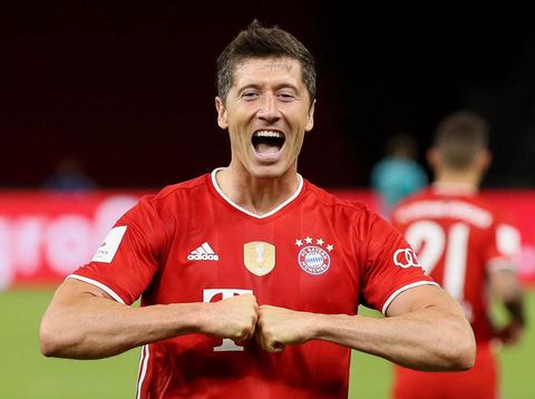 BERLIN, GERMANY - JULY 04: Robert Lewandowski of FC Bayern Muenchen celebrates after scoring his team's fourth goal during the DFB Cup final match between Bayer 04 Leverkusen and FC Bayern Muenchen at Olympiastadion on July 04, 2020 in Berlin, Germany. (Photo by Alexander Hassenstein/Getty Images)