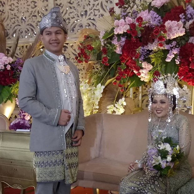 pengantin baru tidak diperbolehkan buang air selama tiga hari berturut-turut