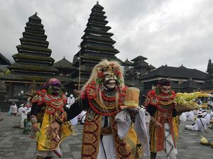 Penataan Pura Besakih Dimulai, Telan Biaya Rp 387 M  Penataan Pura Besakih Dimulai, Telan Biaya Rp 387 M