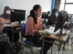 Video: Peserta UTBK Bersuhu 37,5 Derajat Lebih Harus Tes PCR