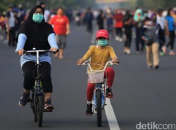 Alasan Ortu Bawa Anak di CFD Jl Gajah Mada: Daripada Tidur Melulu