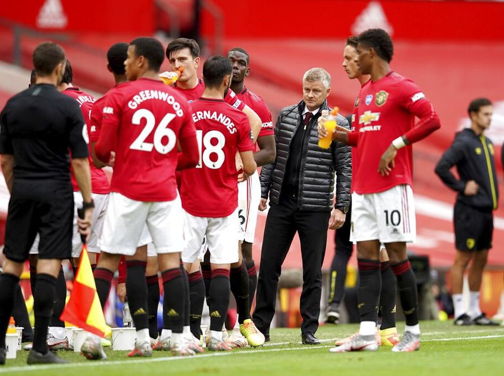 Masih Bisa Juara Piala FA & Liga Europa, MU Tetap Prioritaskan Empat Besar Masih Bisa Juara Piala FA & Liga Europa, MU Tetap Prioritaskan Empat Besar