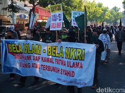 Massa Tolak RUU HIP dan PIP Long March ke DPRD Klaten
