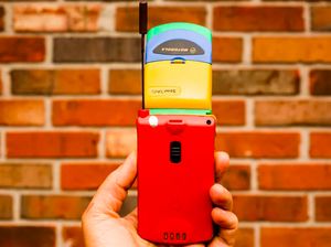 Ini Dia Generasi Jadul Ponsel Lipat Pertama di Dunia Ini Dia Generasi Jadul Ponsel Lipat Pertama di Dunia