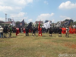 Gelar Apel Ganyang Komunis, Massa PA 212 dkk Baris Bawa Bendera Ormas