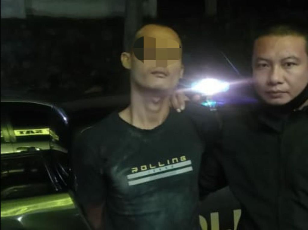 Tamu Misterius Penusuk Pria Sukabumi Ditangkap, Polisi: Sepupu Korban Tamu Misterius Penusuk Pria Sukabumi Ditangkap, Polisi: Sepupu Korban