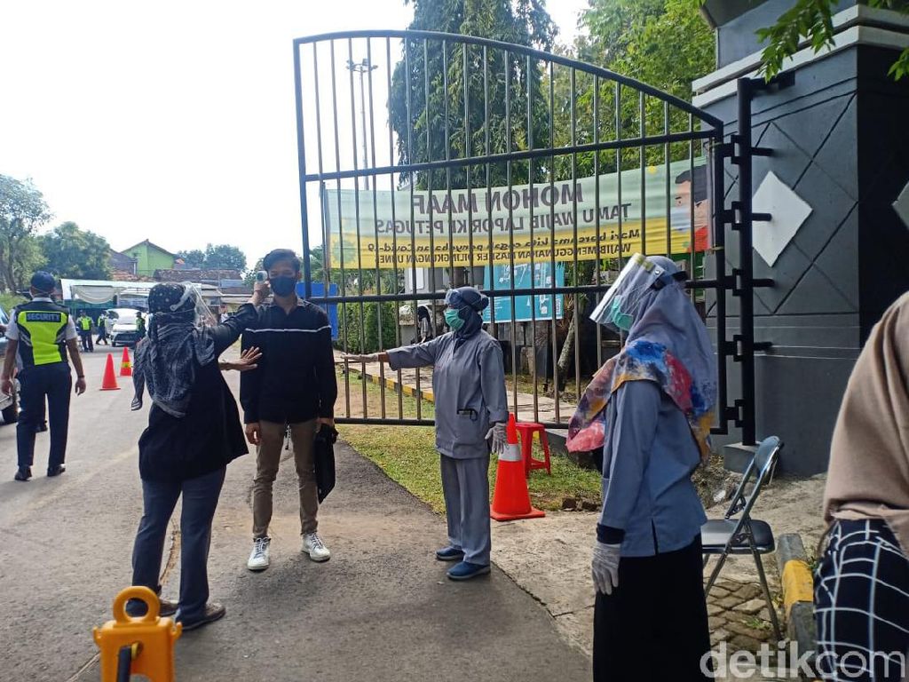 UTBK Hari Pertama di Unnes, Ada 51 Peserta Tak Hadir UTBK Hari Pertama di Unnes, Ada 51 Peserta Tak Hadir