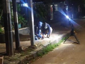 Garis Polisi di Lokasi Ledakan Menteng Dibuka, Lalin Normal Lagi Garis Polisi di Lokasi Ledakan Menteng Dibuka, Lalin Normal Lagi
