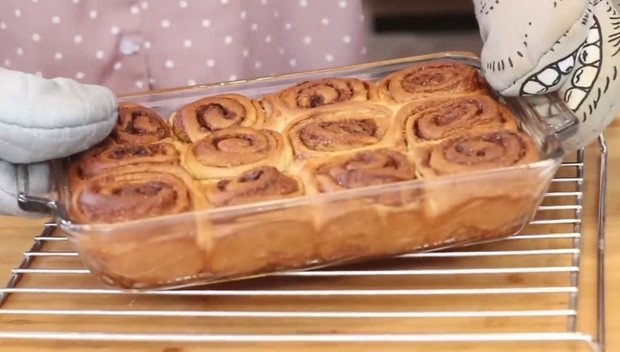 Cinnamon Roll/Sumber: youtube.com/Devinahermawan Cinnamon roll ala Devina Hermawan