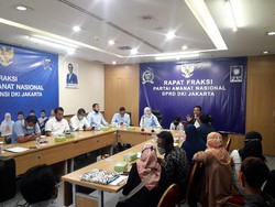 Bersama Anak, Ortu Siswa Mengadu ke DPRD soal PPDB DKI