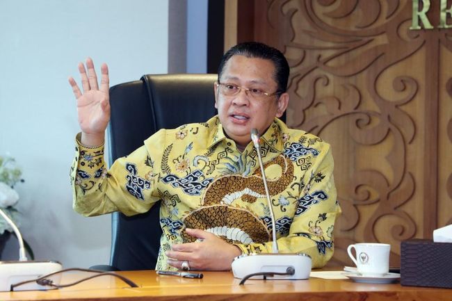 Ketua MPR Inisiasi Kampung 4 Pilar untuk Wadahi Masyarakat Adat Ketua MPR Inisiasi Kampung 4 Pilar untuk Wadahi Masyarakat Adat