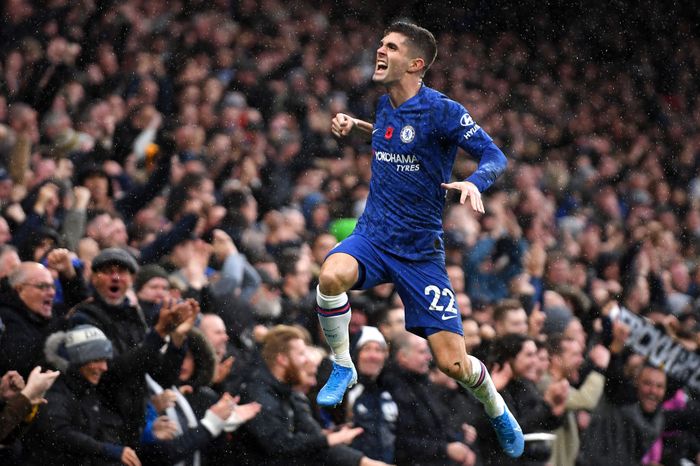 Christian Pulisic LONDON, ENGLAND - NOVEMBER 09: Christian Pulisic of Chelsea celebrates after scoring his teams second goal during the Premier League match between Chelsea FC and Crystal Palace at Stamford Bridge on November 09, 2019 in London, United Kingdom. (Photo by Mike Hewitt/Getty Images)