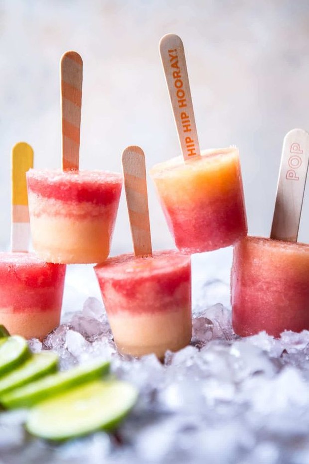 Melon Lemonade Popsicle/pinterest.com/halfbakedharvest Dengan bahan utama buah melon dan dilengkapi lemon.